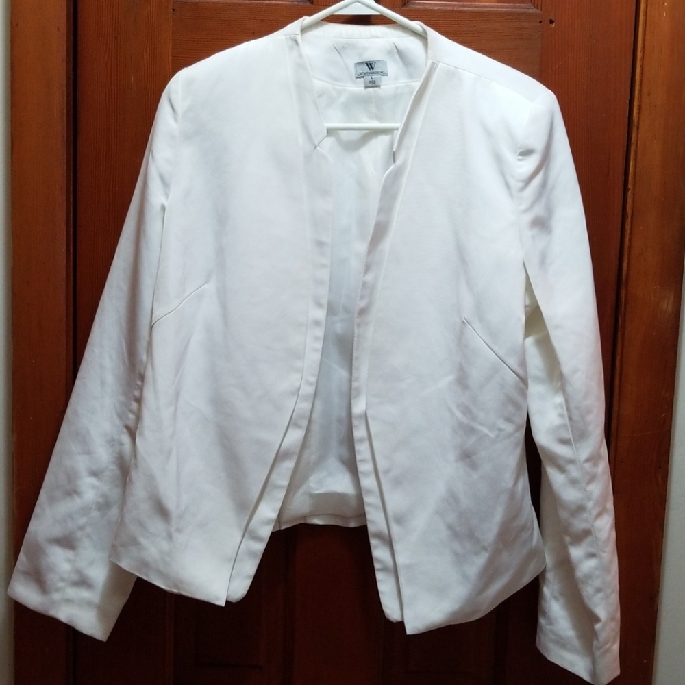 Lined collarless blazer